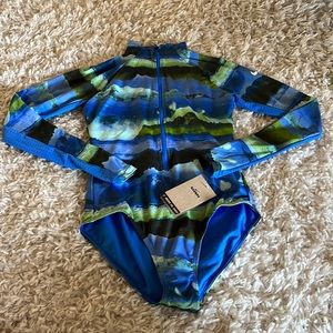 Nike Swim Move to Zero One Piece Zip-Up Women’s Swimsuit Sizes Small and Large
